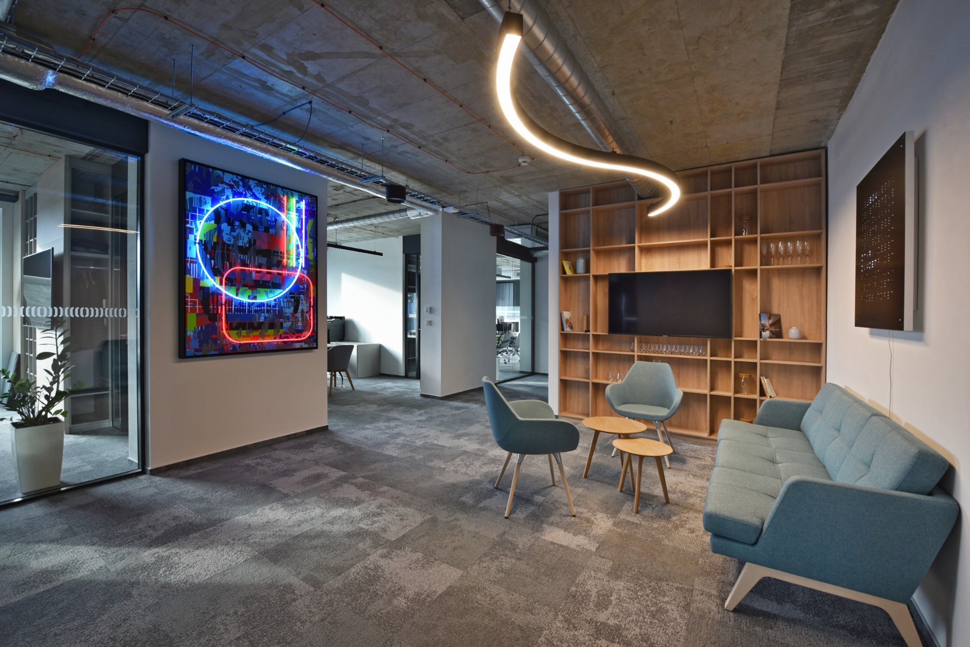 FTV Prima — neon lounge