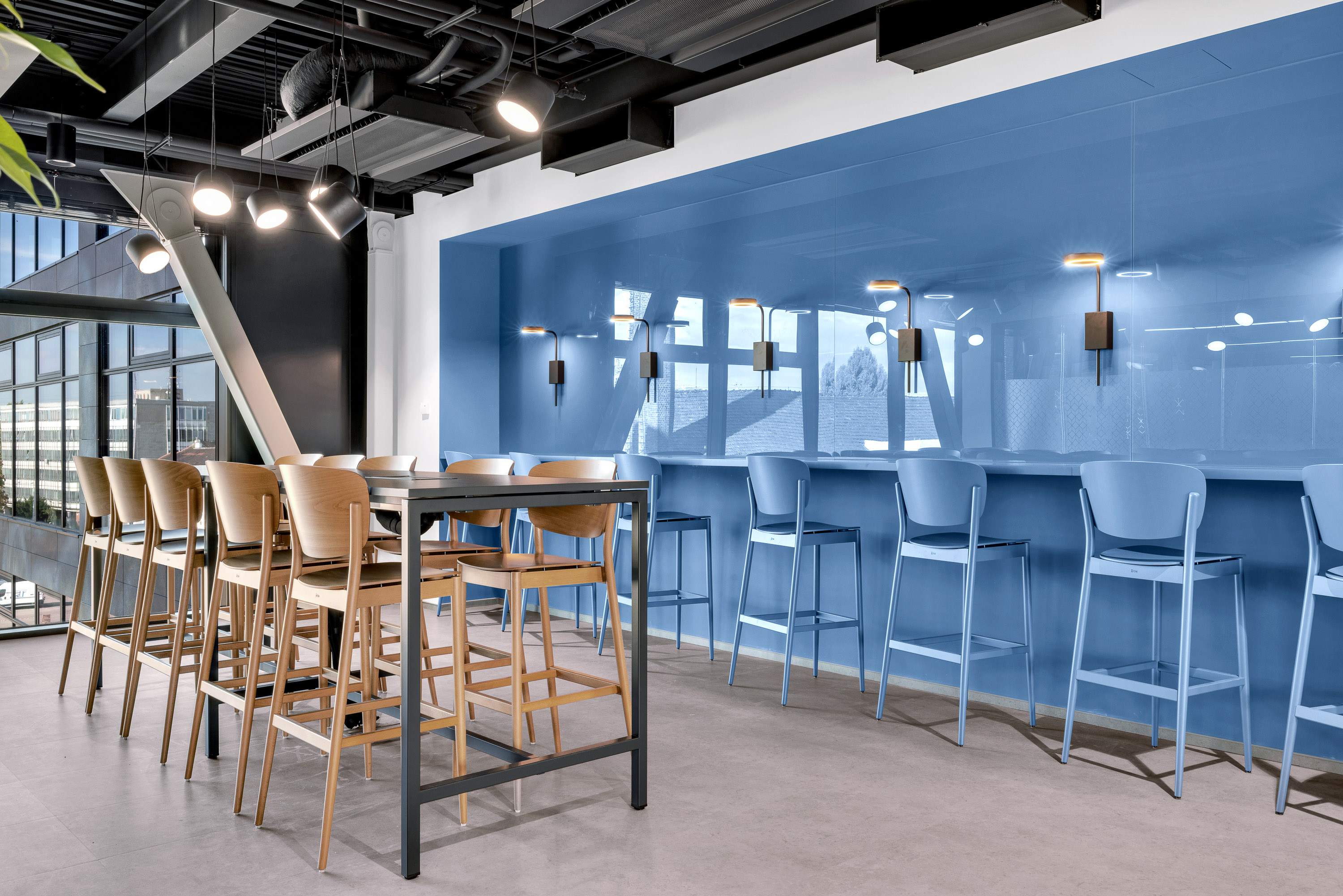 KPMG — modrá zóna